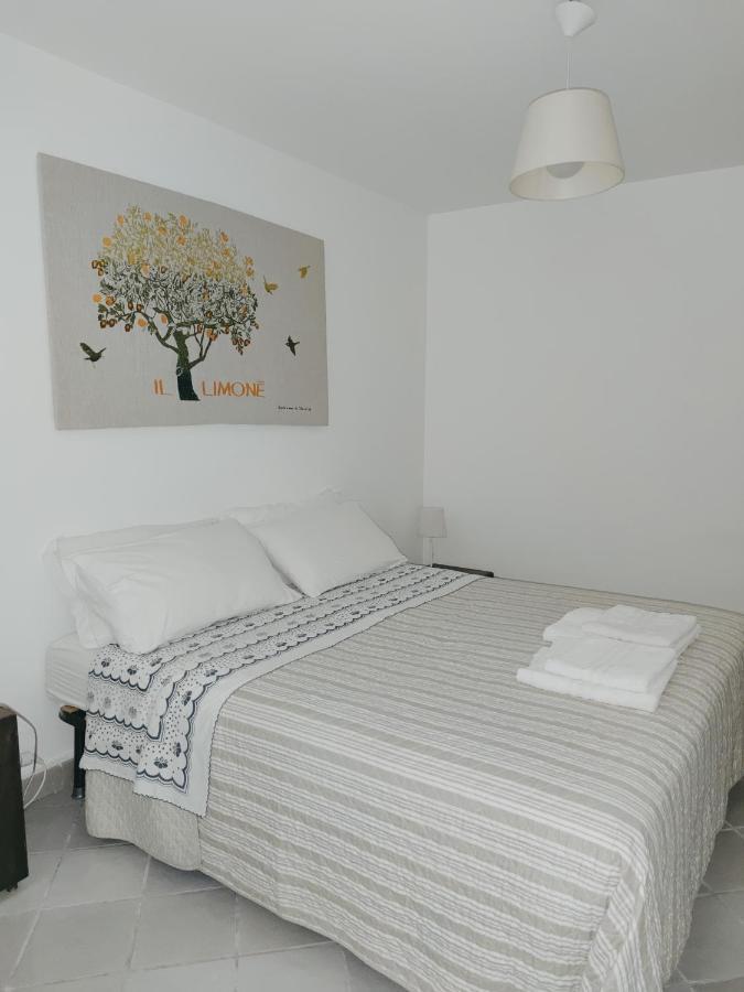 Апартаменты Cortile Via Sales 11 Эриче Экстерьер фото