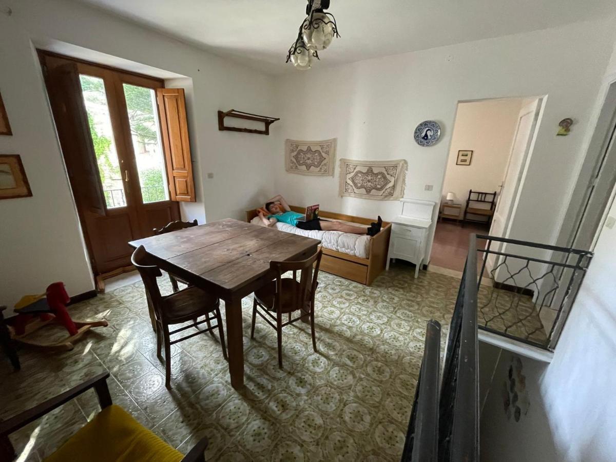 Апартаменты Cortile Via Sales 11 Эриче Экстерьер фото